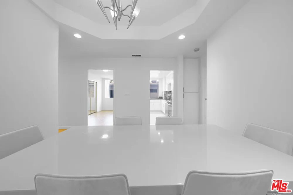 1601 Fuller Avenue #303 Los Angeles, CA 90046