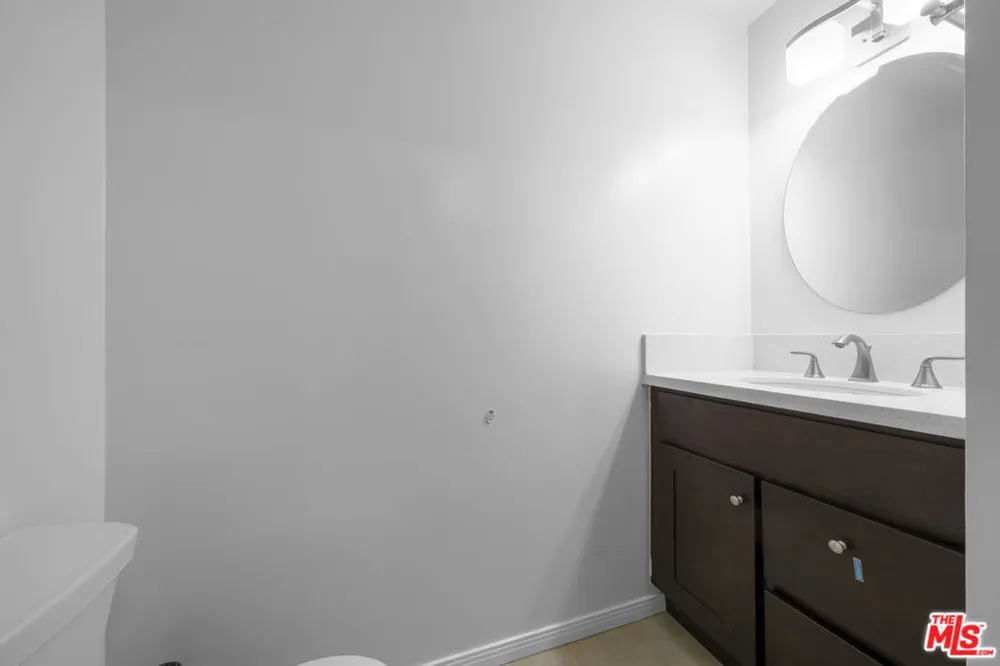 1601 Fuller Avenue #303 Los Angeles, CA 90046