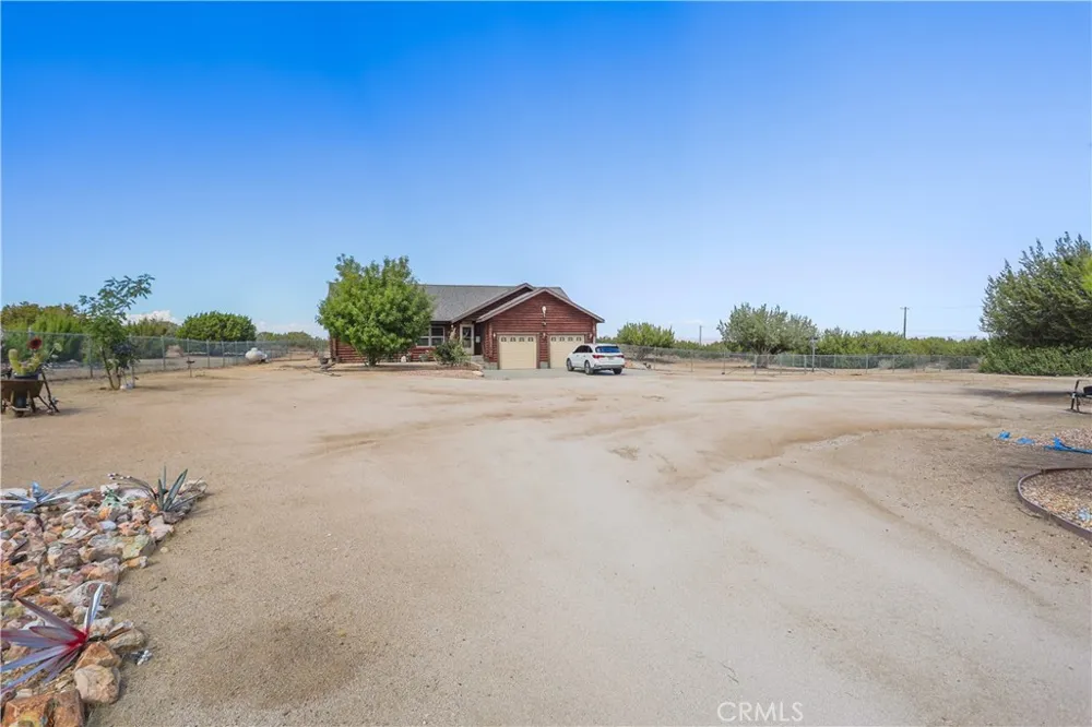 9569 E Avenue Y8 Littlerock, CA 93543