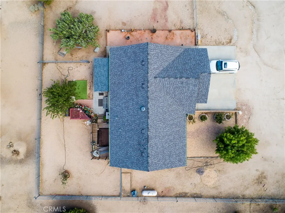 9569 E Avenue Y8 Littlerock, CA 93543