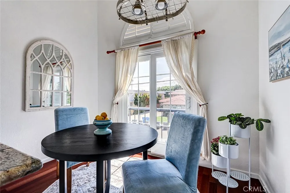 2119 Ernest Avenue #2 Redondo Beach, CA 90278
