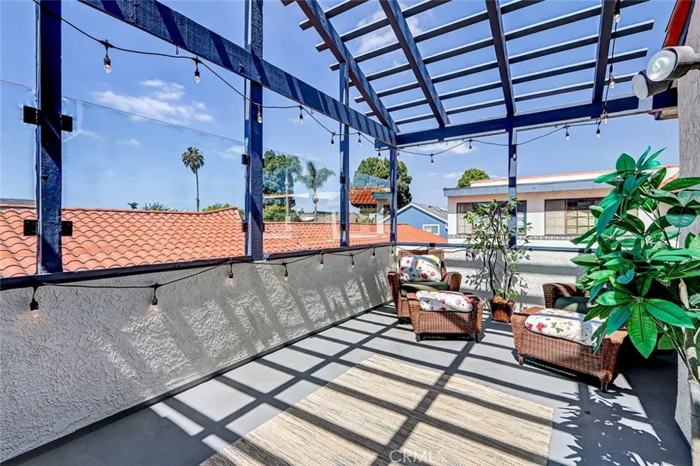 2119 Ernest Avenue #2 Redondo Beach, CA 90278