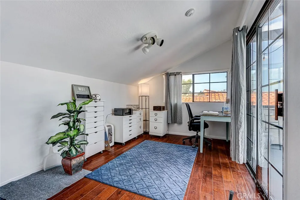 2119 Ernest Avenue #2 Redondo Beach, CA 90278