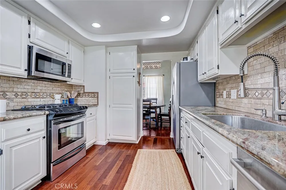 2119 Ernest Avenue #2 Redondo Beach, CA 90278