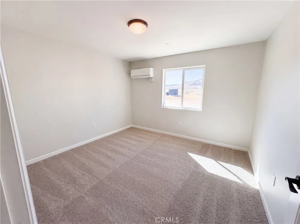 14100 Nightshade Apple Valley, CA 92307