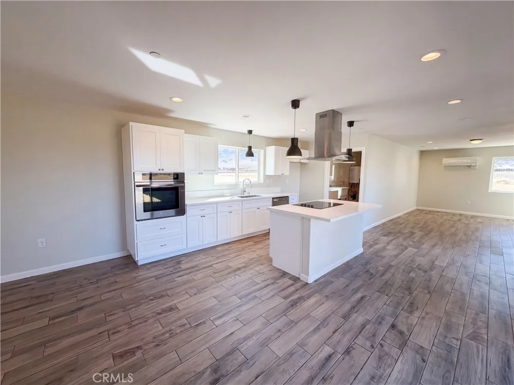 14100 Nightshade Apple Valley, CA 92307