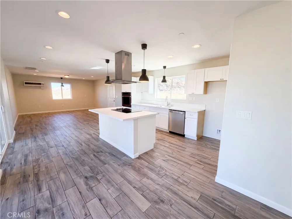 14100 Nightshade Apple Valley, CA 92307