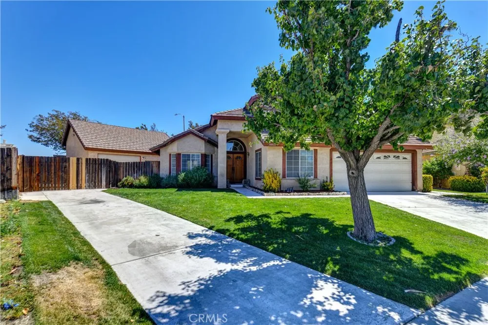 38016 Ranier Palmdale, CA 93552