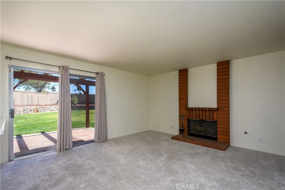 38016 Ranier Palmdale, CA 93552