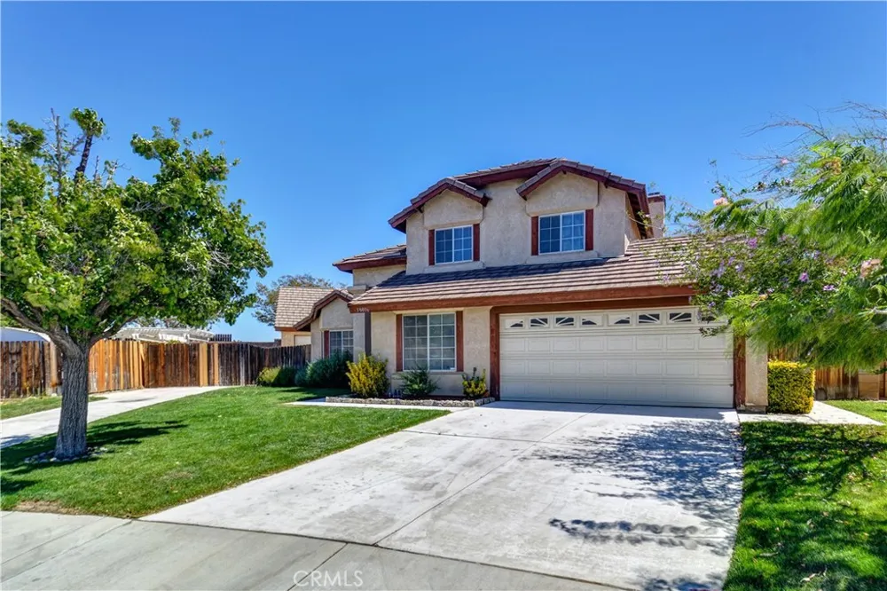 38016 Ranier Palmdale, CA 93552