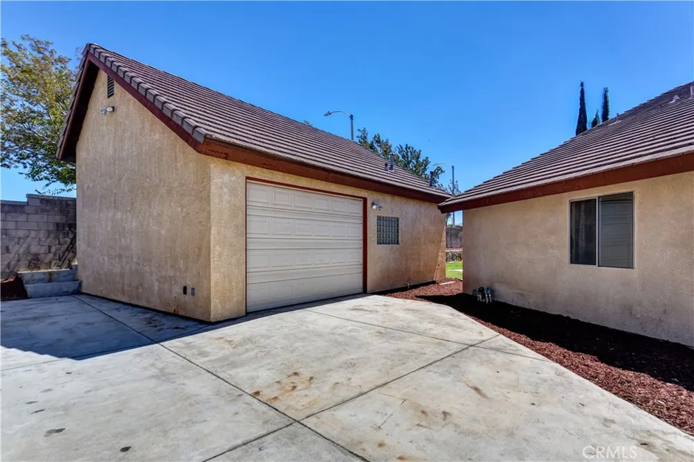 38016 Ranier Palmdale, CA 93552