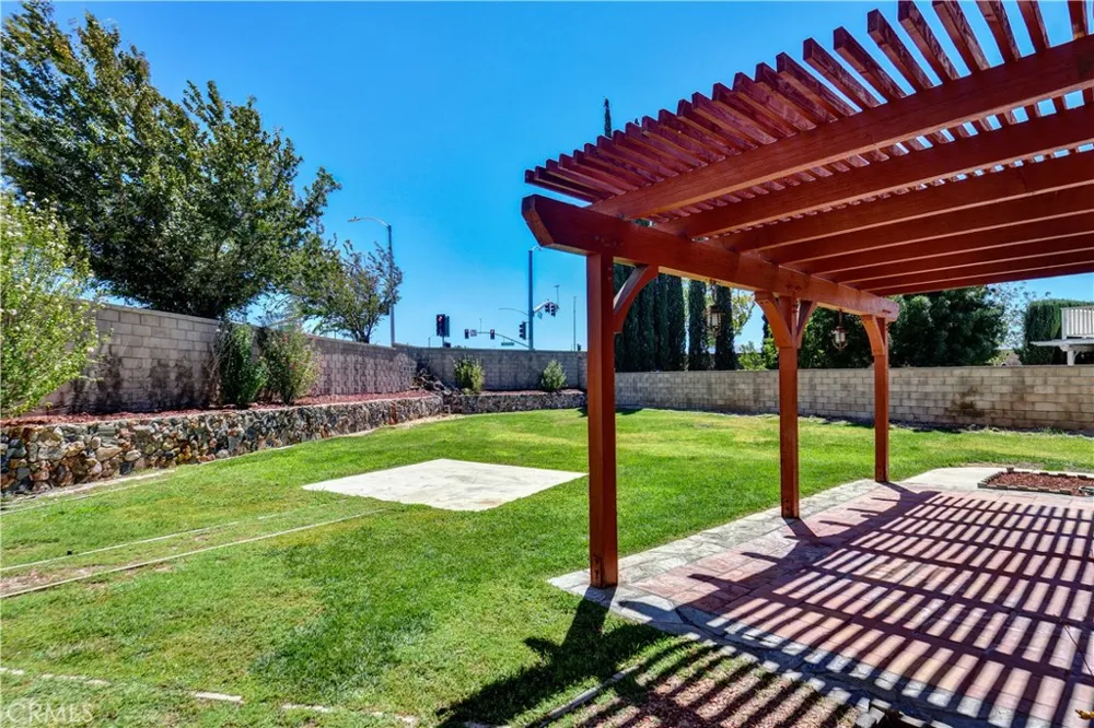 38016 Ranier Palmdale, CA 93552