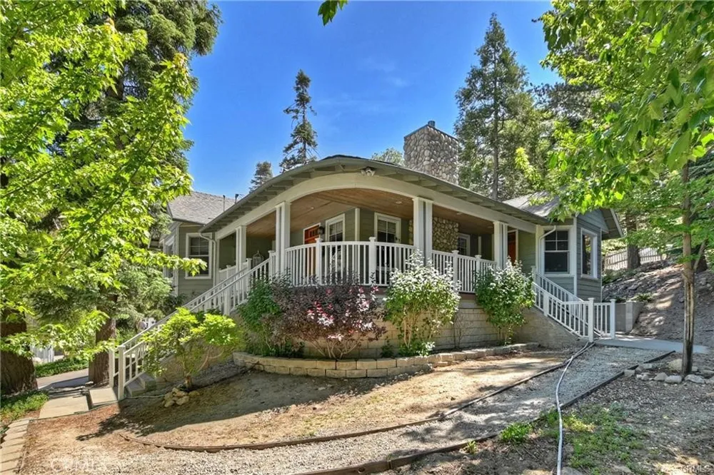 26548 Blackfoot E Rimforest, CA 92378