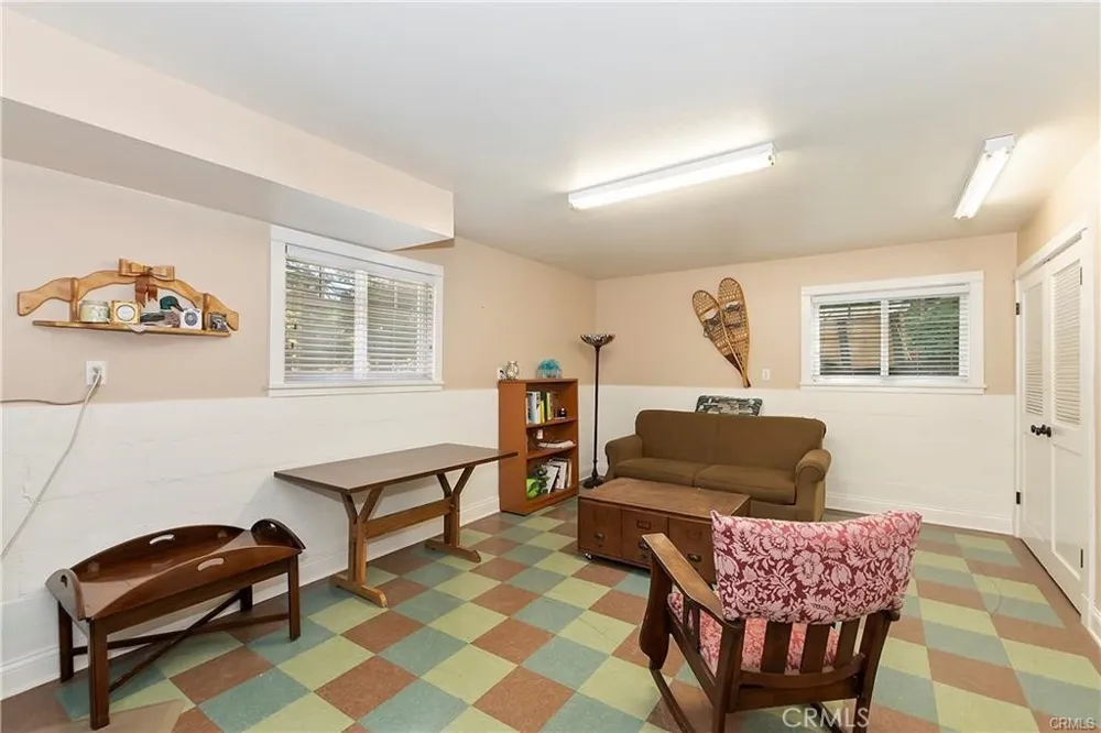 26548 Blackfoot E Rimforest, CA 92378