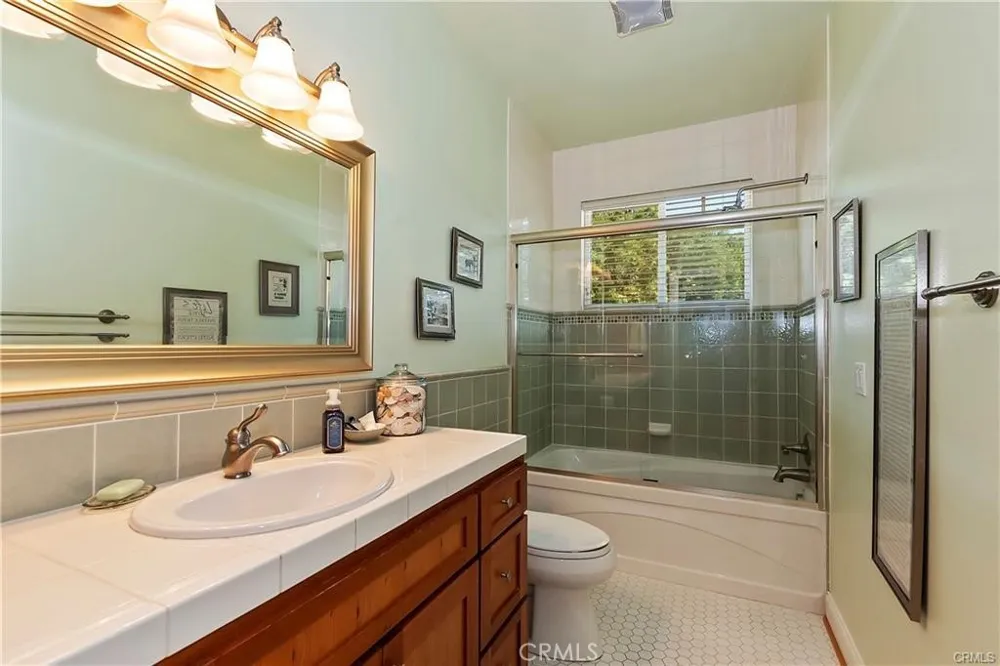 26548 Blackfoot E Rimforest, CA 92378