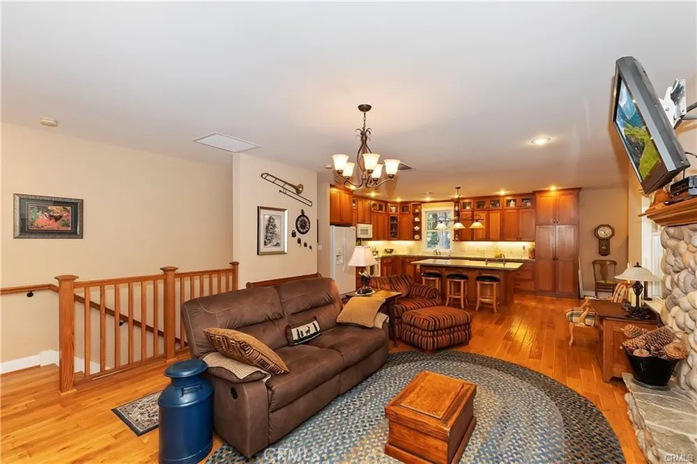 26548 Blackfoot E Rimforest, CA 92378