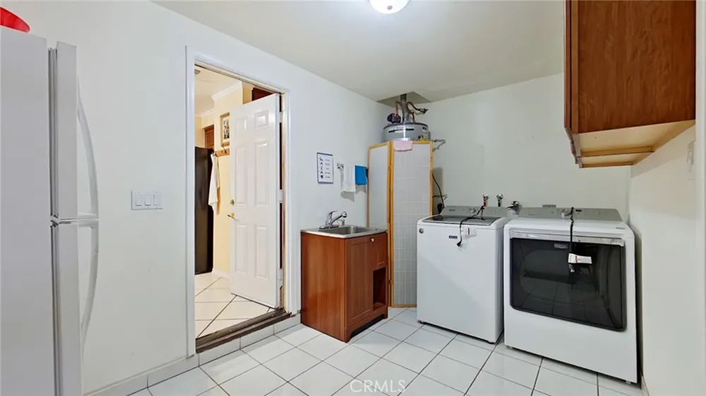 814 Lisa Street Palmdale, CA 93551
