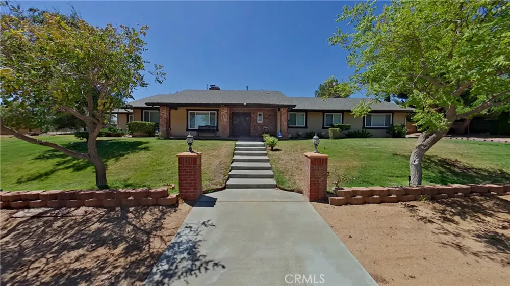 814 Lisa Street Palmdale, CA 93551