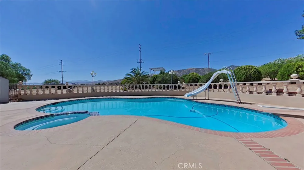 814 Lisa Street Palmdale, CA 93551