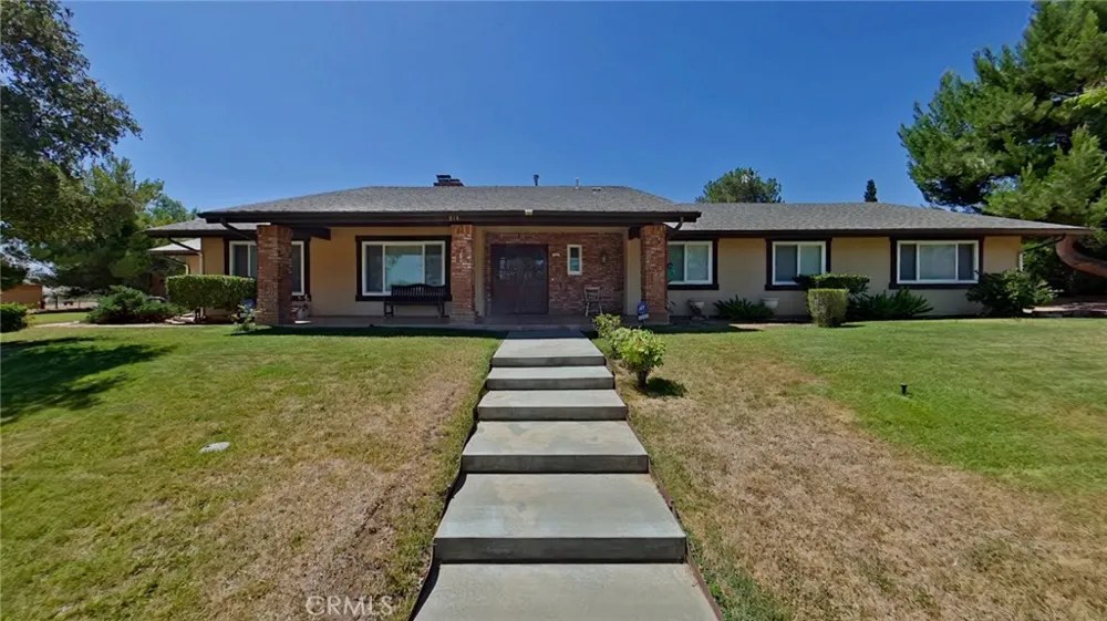 814 Lisa Street Palmdale, CA 93551