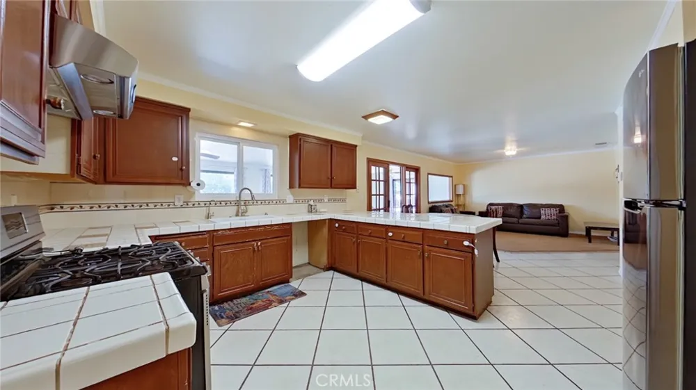 814 Lisa Street Palmdale, CA 93551