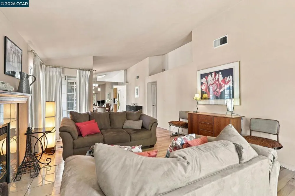 330 Aguilar Pl Pittsburg, CA 94565