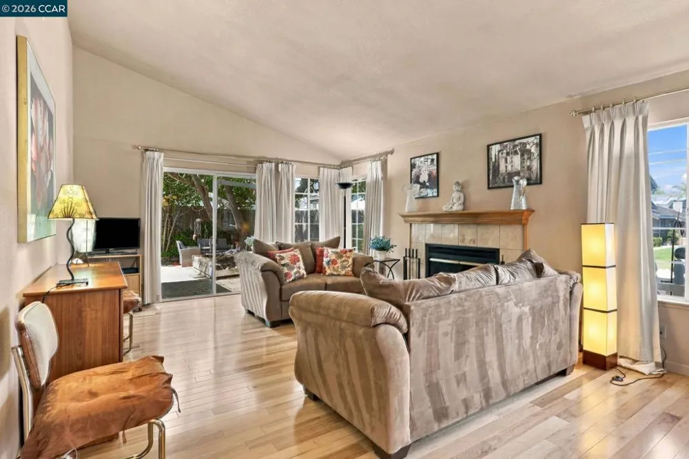 330 Aguilar Pl Pittsburg, CA 94565