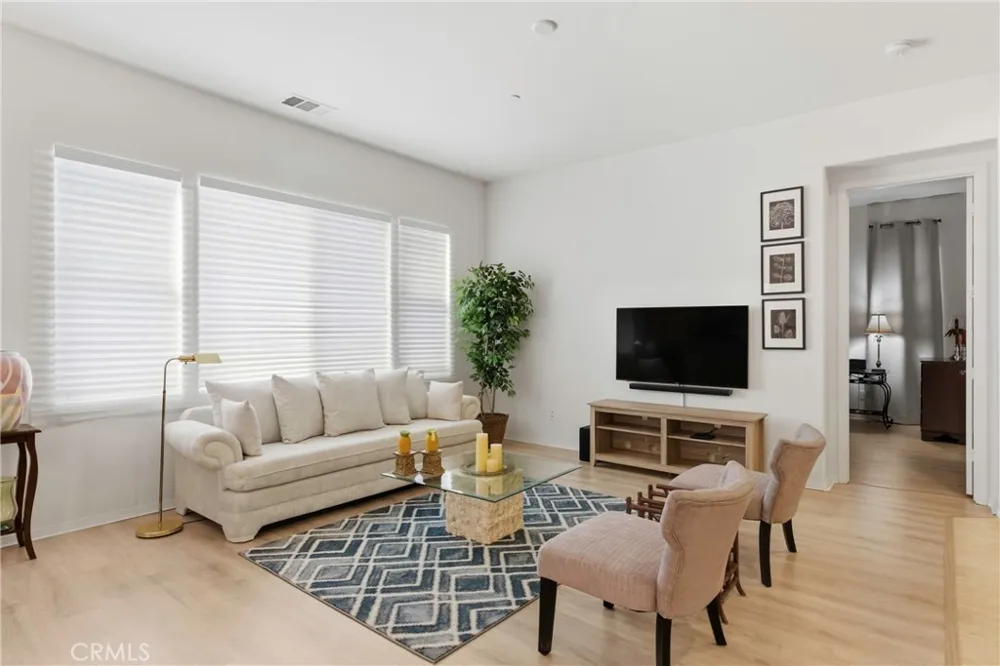 9810 Richland Hills Lane Bakersfield, CA 93306
