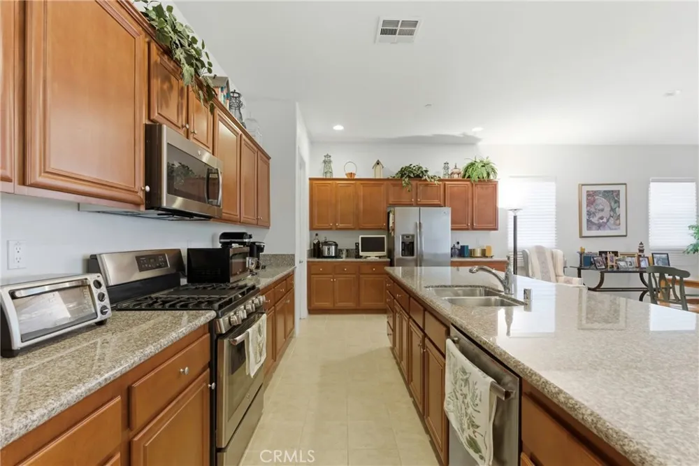 9810 Richland Hills Lane Bakersfield, CA 93306