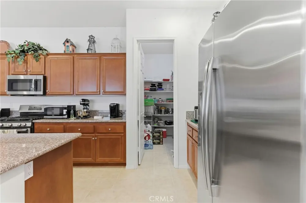 9810 Richland Hills Lane Bakersfield, CA 93306