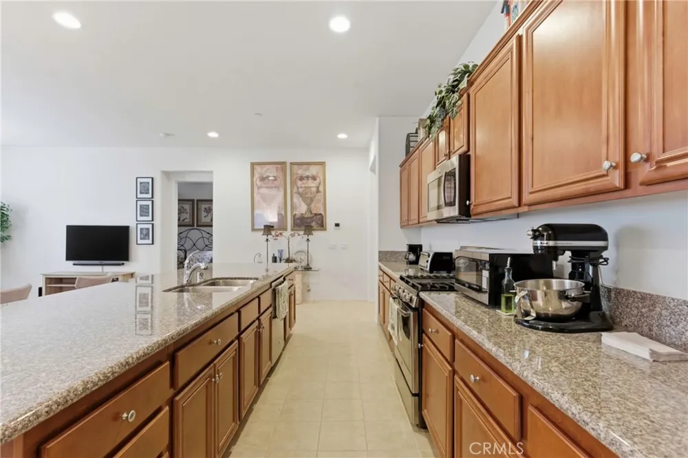 9810 Richland Hills Lane Bakersfield, CA 93306