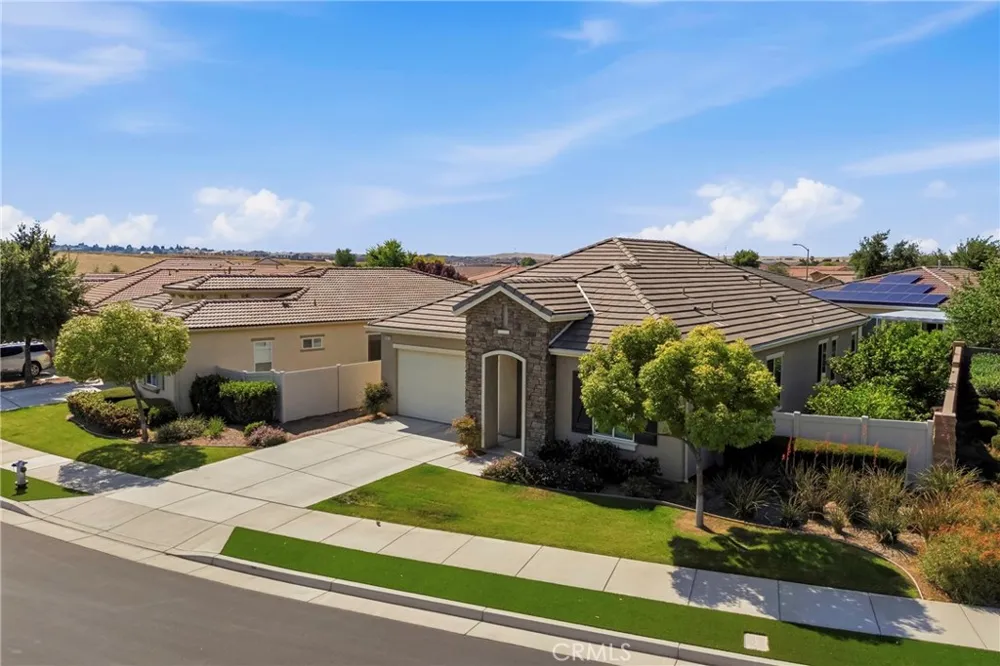 9810 Richland Hills Lane Bakersfield, CA 93306