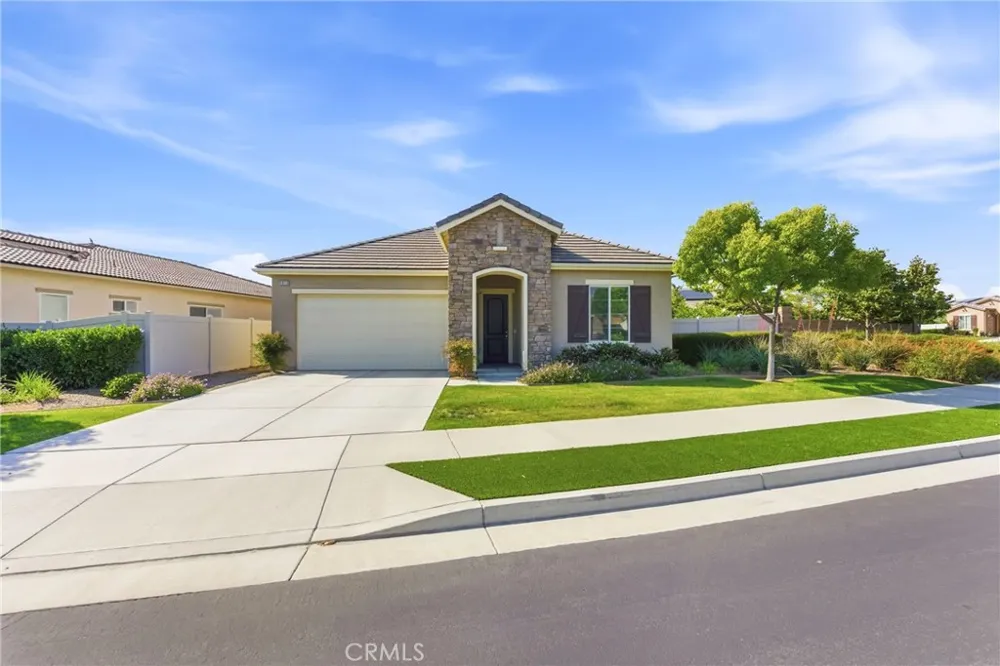 9810 Richland Hills Lane Bakersfield, CA 93306