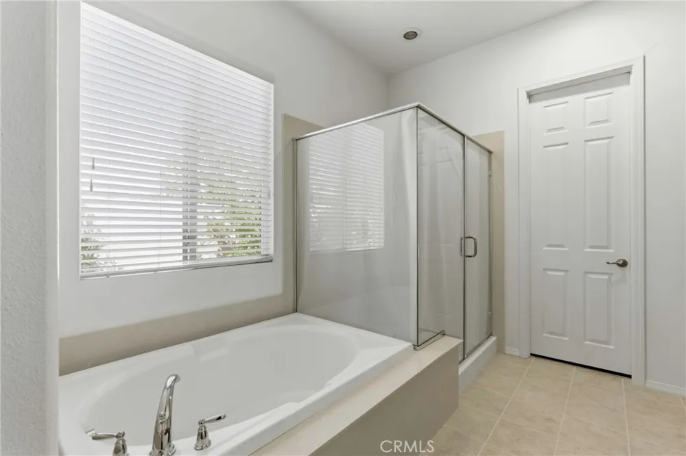 9810 Richland Hills Lane Bakersfield, CA 93306