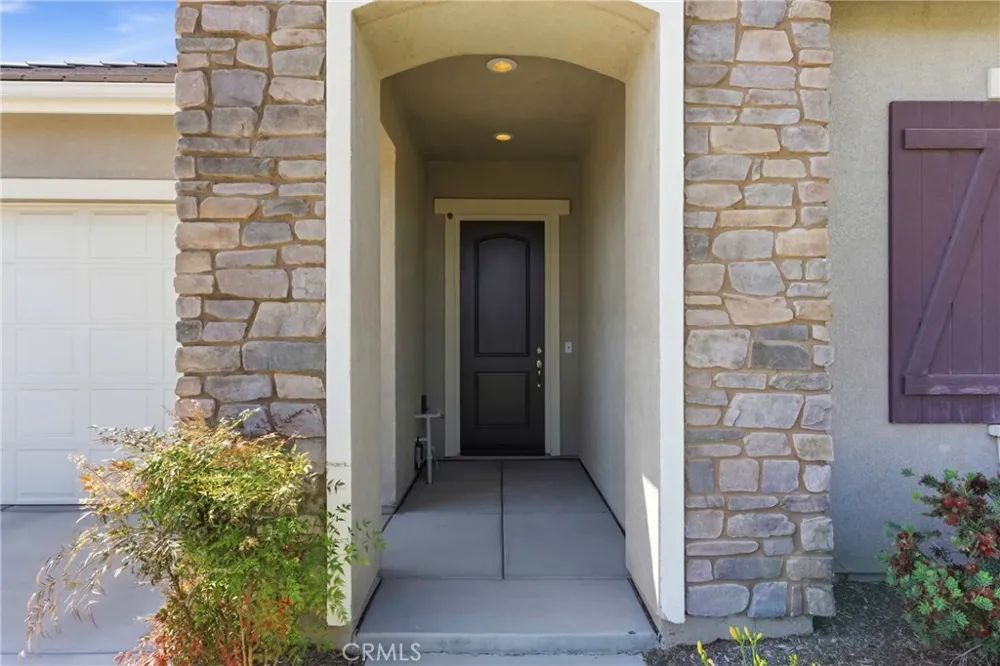 9810 Richland Hills Lane Bakersfield, CA 93306