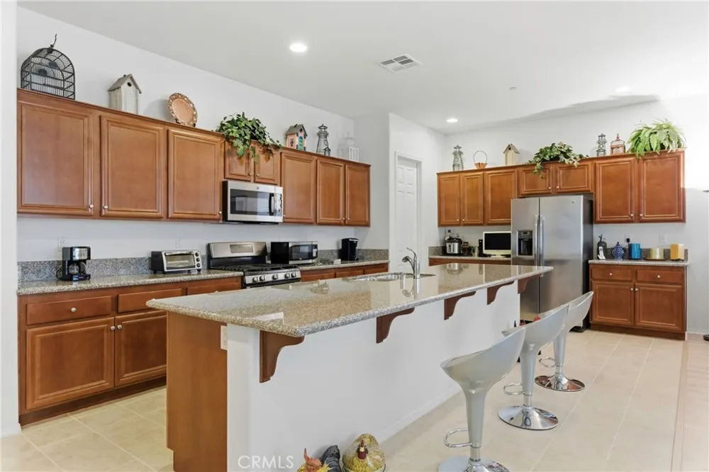 9810 Richland Hills Lane Bakersfield, CA 93306