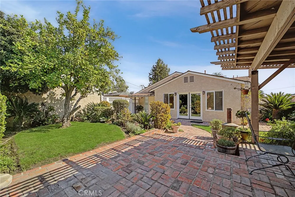347 W Leeside Glendora, CA 91741