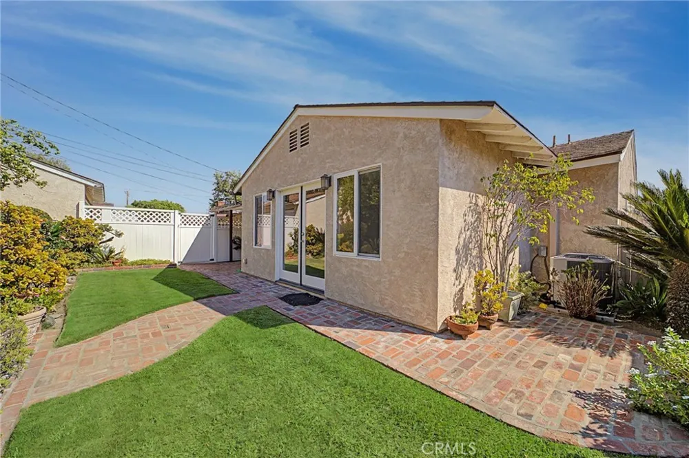 347 W Leeside Glendora, CA 91741