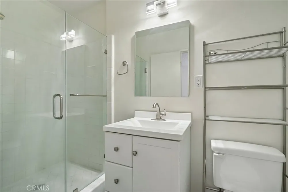 4358 Mammoth Avenue #14 Sherman Oaks, CA 91423