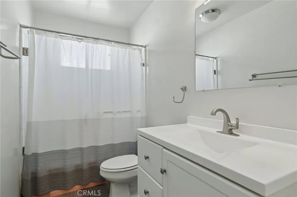 4358 Mammoth Avenue #14 Sherman Oaks, CA 91423