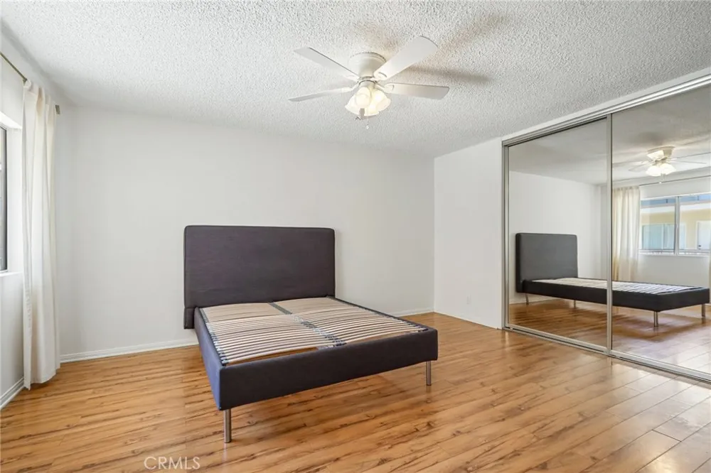 4358 Mammoth Avenue #14 Sherman Oaks, CA 91423