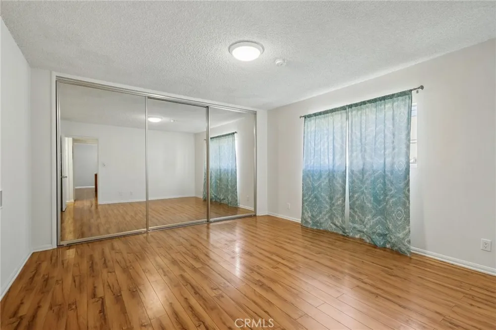 4358 Mammoth Avenue #14 Sherman Oaks, CA 91423