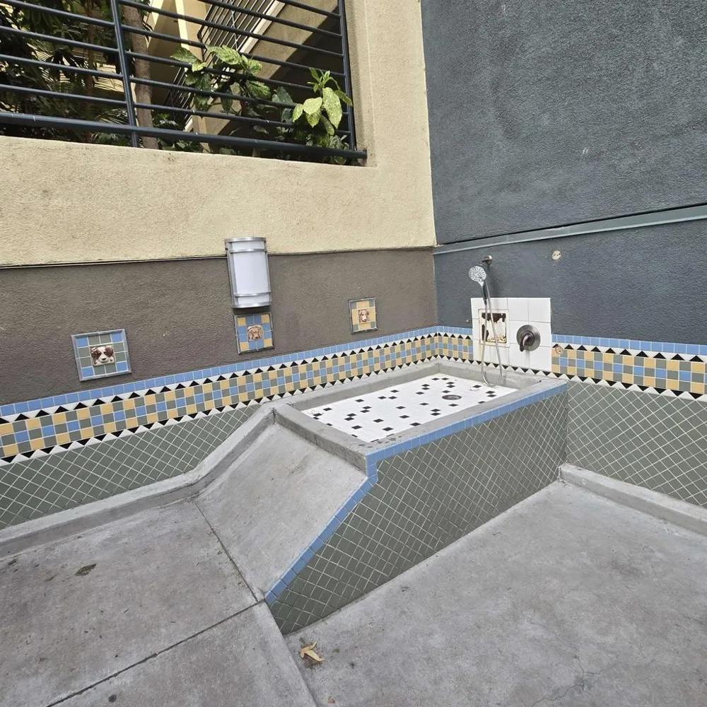 8275 Station Village Ln., #3305 San Diego, CA 92108