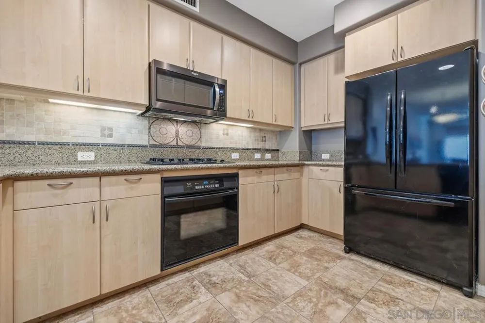 8275 Station Village Ln., #3305 San Diego, CA 92108