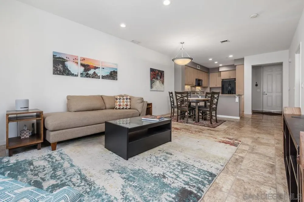 8275 Station Village Ln., #3305 San Diego, CA 92108