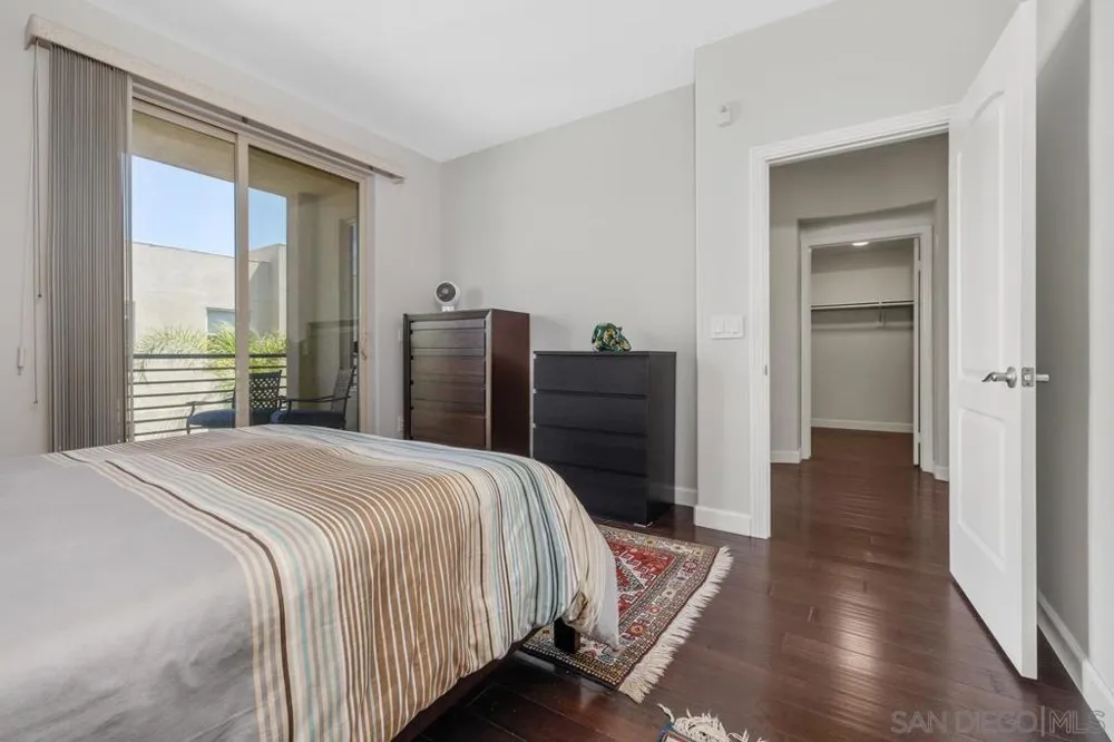 8275 Station Village Ln., #3305 San Diego, CA 92108