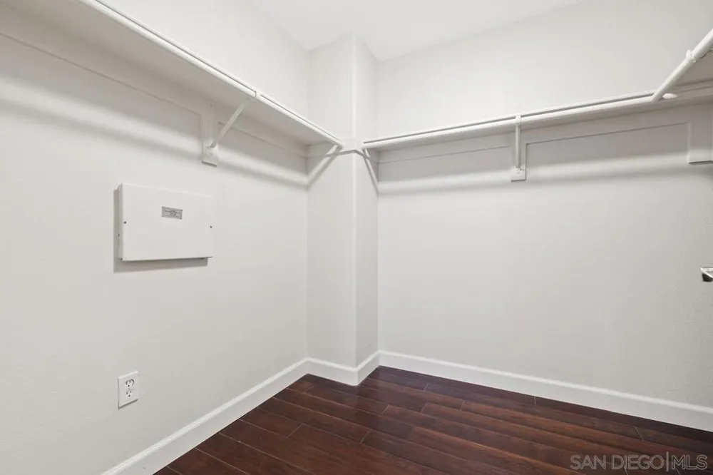 8275 Station Village Ln., #3305 San Diego, CA 92108