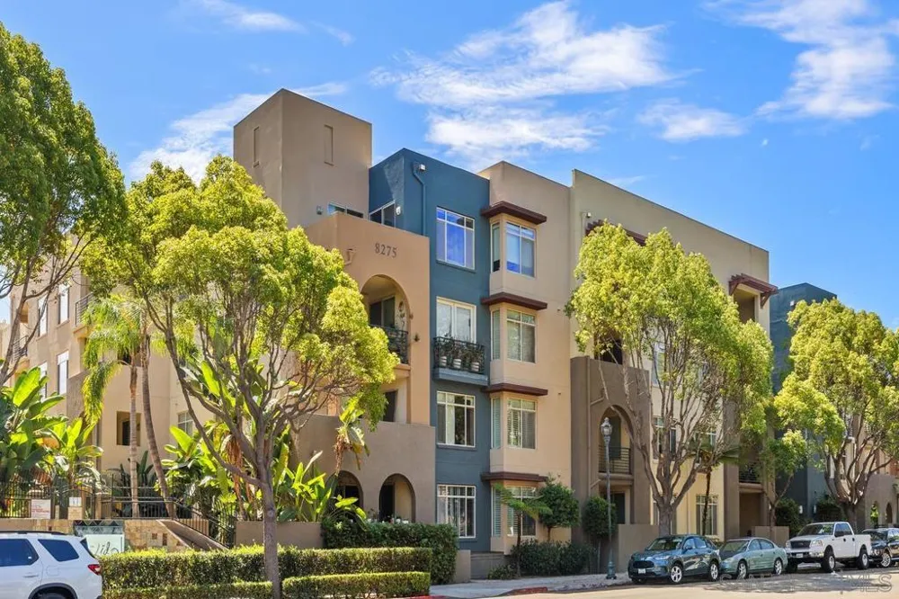 8275 Station Village Ln., #3305 San Diego, CA 92108