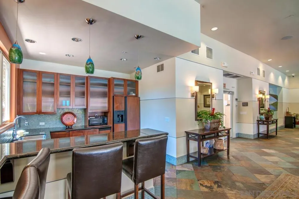 8275 Station Village Ln., #3305 San Diego, CA 92108