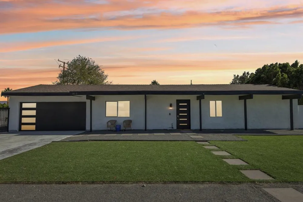 3010 Chuperosa Road Palm Springs, CA 92262